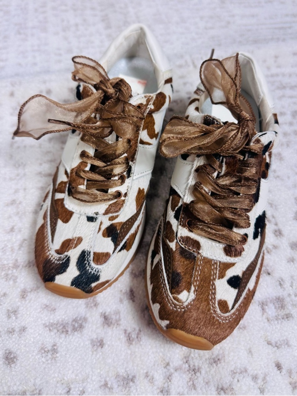 Dolce Vita Brown & White Leopard-Print Ribbon Lace Sneakers - Picture 3 of 15
